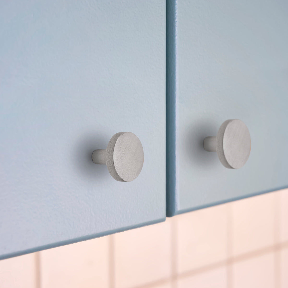 Emuca Set 10 Möbelknöpfe, Schrankknöpfe Uppsala, Durchmesser 30mm, Aluminium - werkzeug-online24